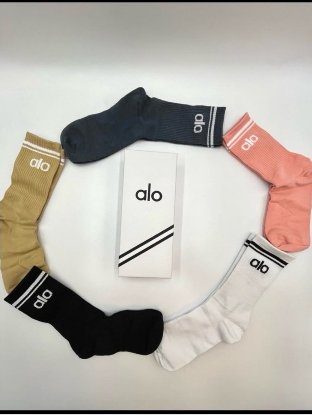 ALO Yoga 5-Pack Crew Socks One Size